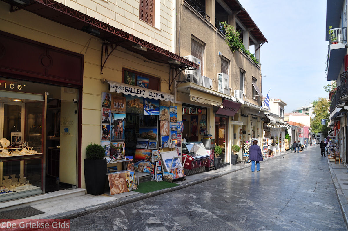 Φωτογραφία από τα στενά της Πλάκας 